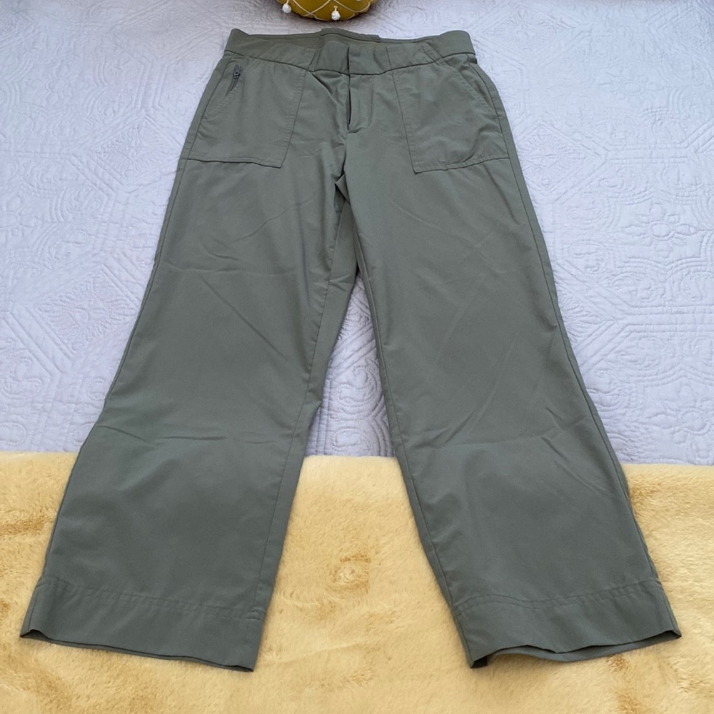 Athleta capris pants